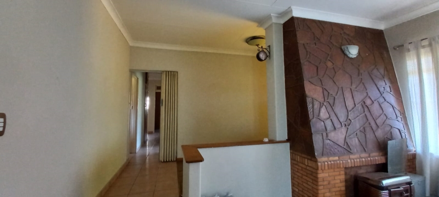 4 Bedroom Property for Sale in Adamayview North West